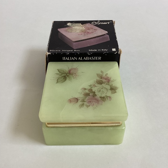 VTG Arnart Genuine Alabaster Hand Carved Jewelry Trinket Box Floral Italy Made - Picture 1 of 14